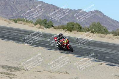 media/Dec-04-2025-Racers Edge (Thu) [[5ebc9f124d]]/3-B Group/7-Session 4 (Turn 10 Inside)/